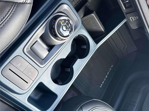 New 2025 Ford Maverick Lariat w/ Black Appearance Package image 27