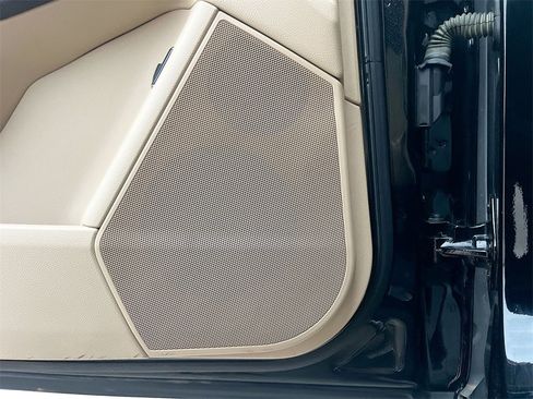 Used 2017 Mercedes-Benz GLE 350 4MATIC image 19