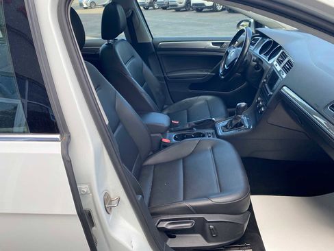 Used 2017 Volkswagen Golf Alltrack S AWD/4WD image 25