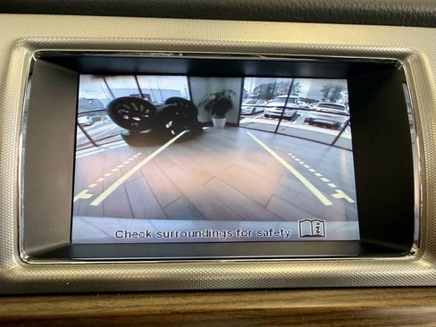 Used 2012 Jaguar XF RWD image 11