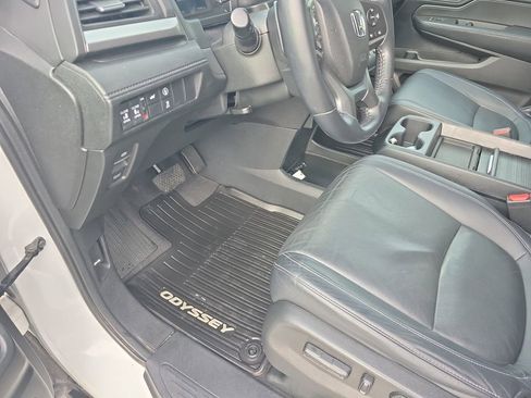 Certified 2021 Honda Odyssey EX-L image 17