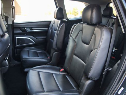 Used 2023 Kia Telluride S w/ S Sunroof Package image 18