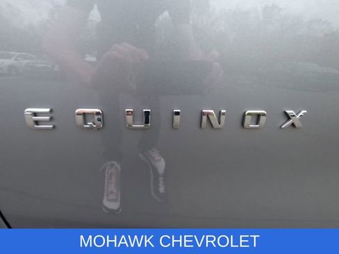 Used 2024 Chevrolet Equinox Premier AWD/4WD image 33