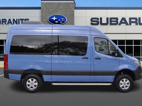 Used 2023 Mercedes-Benz Sprinter 2500 image 13