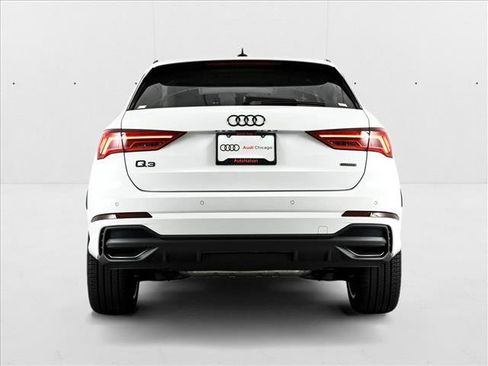 New 2025 Audi Q3 2.0T Premium image 4
