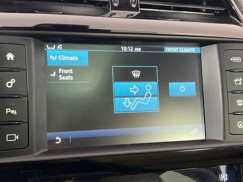 Used 2017 Jaguar F-PACE Premium image 35