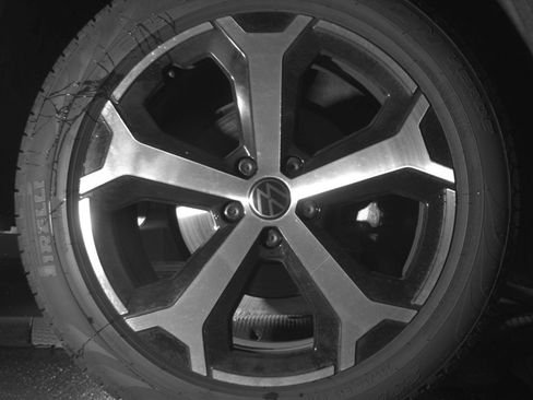 Used 2026 Volkswagen Tiguan SE AWD/4WD image 15