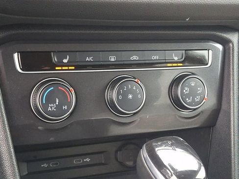 Used 2024 Volkswagen Tiguan S image 16