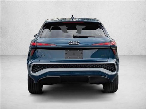 New 2026 Audi Q3 quattro 2.0T image 8