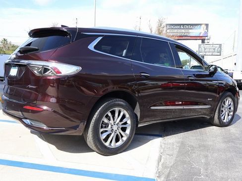 Certified 2022 Buick Enclave Avenir w/ Avenir Technology Package image 8