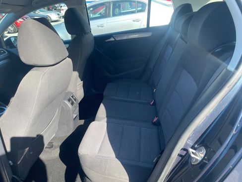 Used 2014 Volkswagen Golf TDI FWD image 18