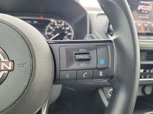 Certified 2023 Nissan Rogue SV FWD image 23