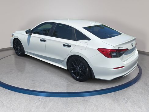 Used 2023 Honda Civic Sport image 7