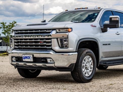 Used 2020 Chevrolet Silverado 3500 LTZ w/ LTZ Plus Package AWD/4WD image 20