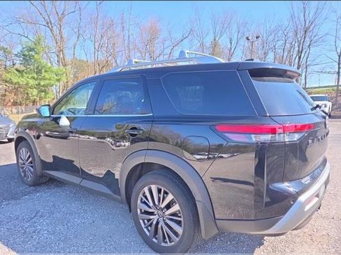 Used 2023 Nissan Pathfinder SL w/ SL Premium Package image 7