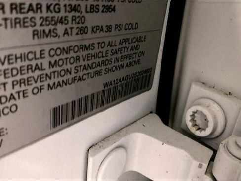 Certified 2025 Audi Q5 2.0T Premium Plus w/ Premium Plus image 36