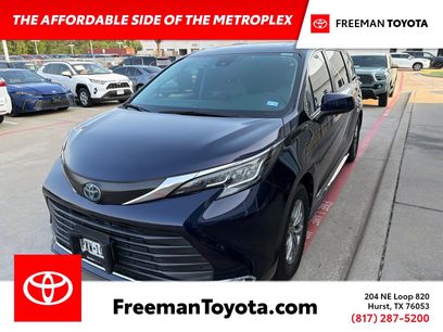 Used 2021 Toyota Sienna XLE