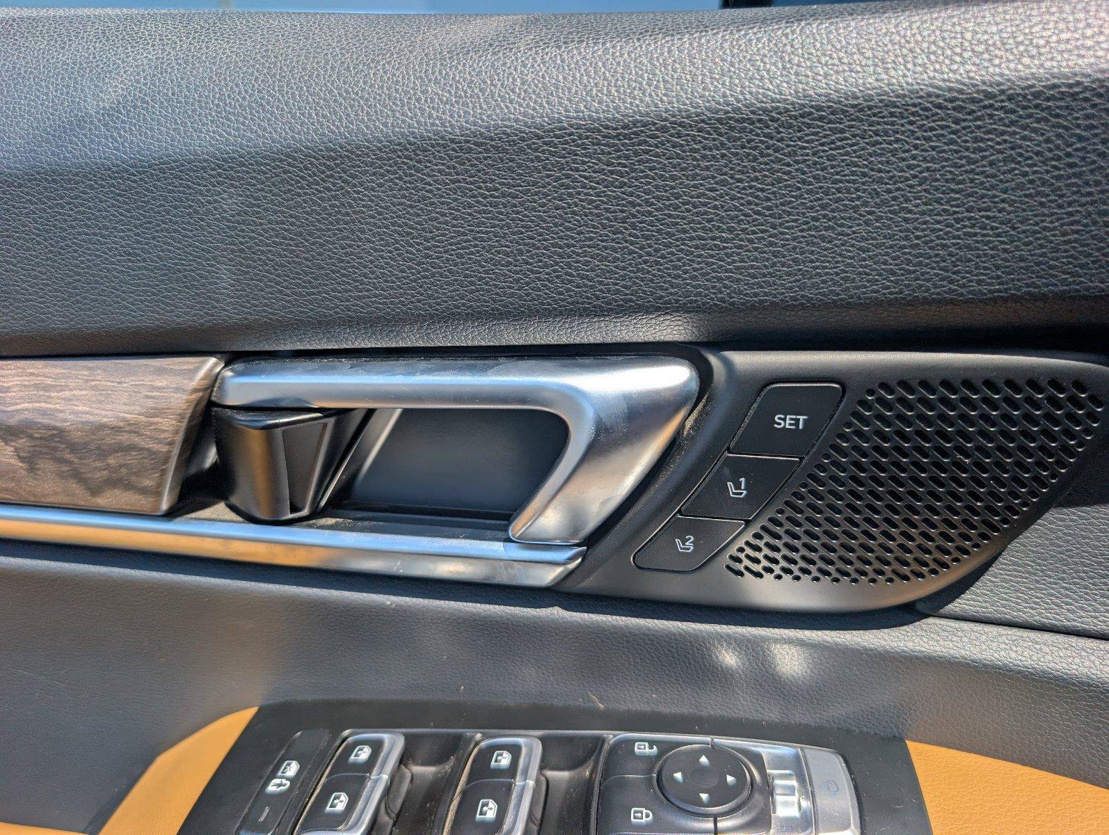 Used 2022 Kia Telluride SX w/ Nightfall Edition Package AWD/4WD image 31