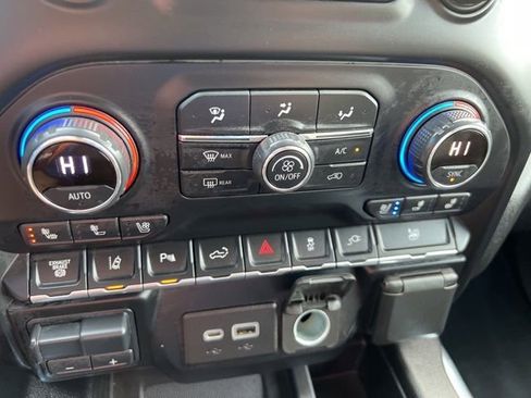 Used 2021 Chevrolet Silverado 3500 LTZ w/ LTZ Convenience Package image 35