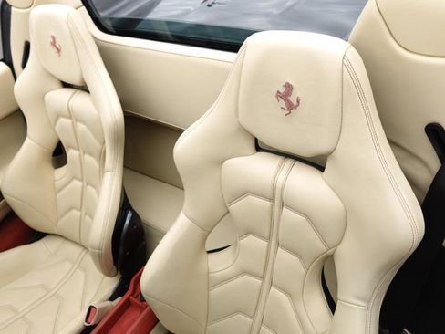 Used 2012 Ferrari 458 Spider image 9