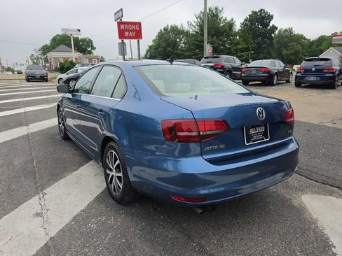 Used 2018 Volkswagen Jetta SE FWD image 7