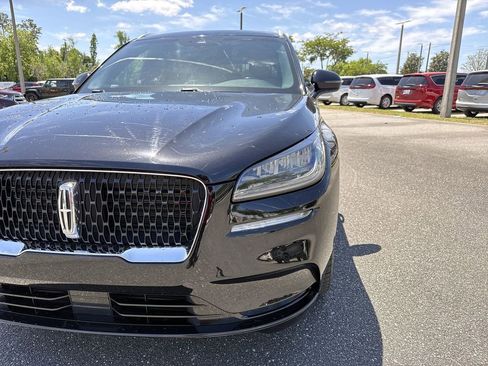 Used 2021 Lincoln Corsair Reserve w/ Sport Package image 9