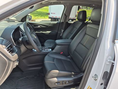 Used 2024 Chevrolet Equinox Premier AWD/4WD image 22