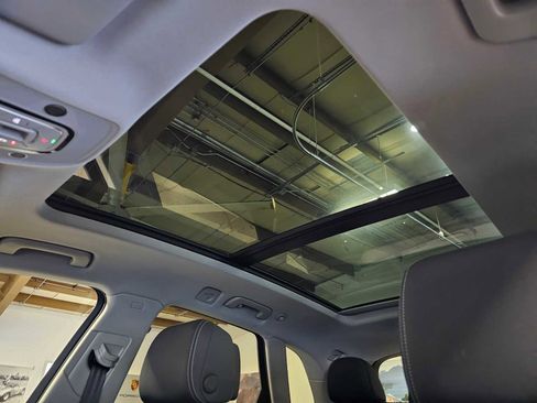 Used 2023 Audi Q5 2.0T Premium w/ Convenience Package image 24