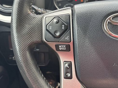 Used 2017 Toyota Tacoma SR5 w/ Tow Package image 18