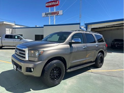 Used 2008 Toyota Sequoia Platinum AWD/4WD image 1
