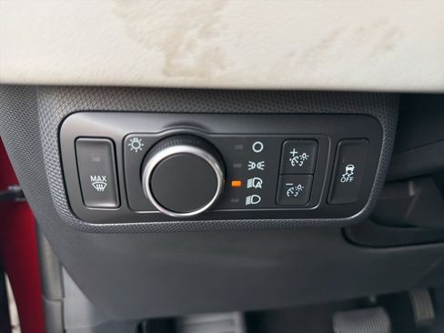 Used 2022 Ford Mustang Mach-E Premium image 26