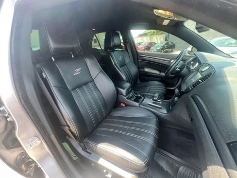 Used 2014 Chrysler 300 S AWD/4WD image 51