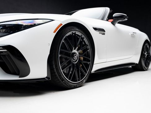 Used 2022 Mercedes-Benz SL 63 AMG 4MATIC image 80