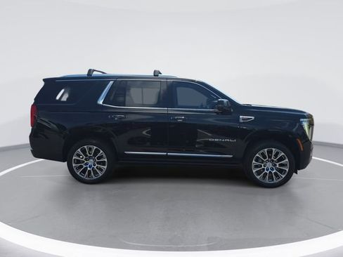Used 2025 GMC Yukon Denali w/ Denali Reserve Package AWD/4WD image 2