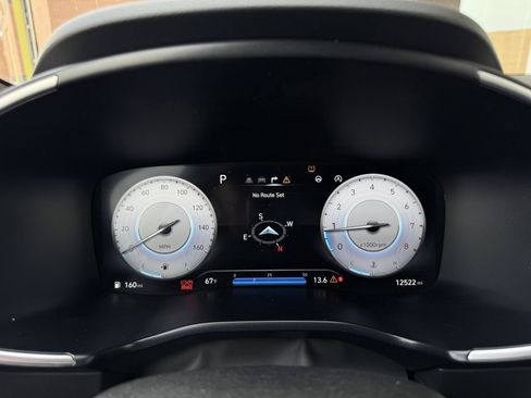 Used 2023 Hyundai Santa Fe Calligraphy image 22