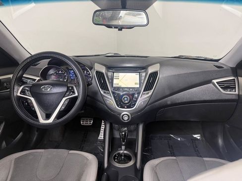 Used 2012 Hyundai Veloster w/ Style Pkg FWD image 11