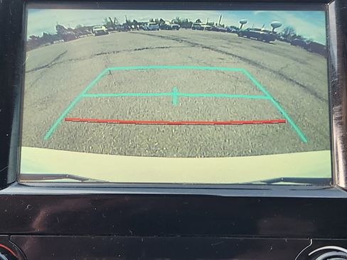 Used 2018 Toyota Camry SE image 13