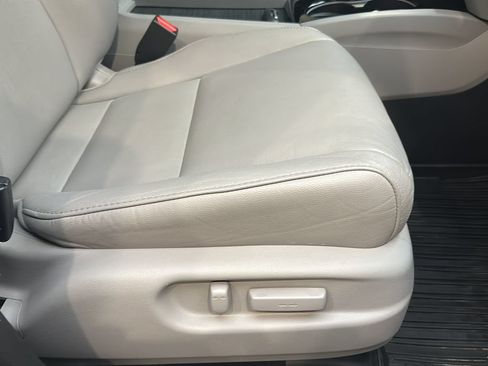Used 2019 Honda Pilot Touring image 22