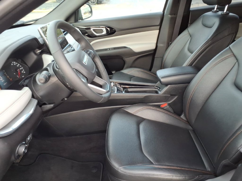 Certified 2024 Jeep Compass Limited AWD/4WD image 9
