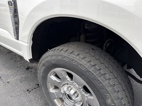 Certified 2023 Ford F350 Lariat w/ Lariat Ultimate Package image 7