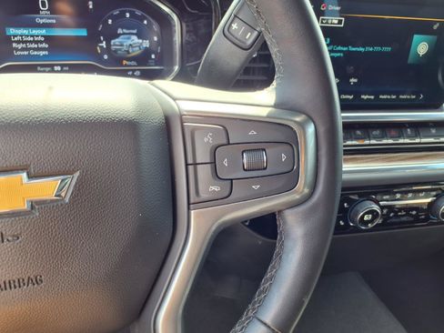 Used 2023 Chevrolet Silverado 1500 LT AWD/4WD image 15