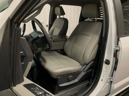 Used 2022 Ford F250 XL w/ Power Equipment Group image 42