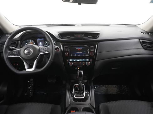 Used 2019 Nissan Rogue SV AWD/4WD image 16
