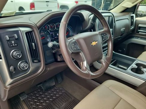 Used 2017 Chevrolet Silverado 1500 LTZ Z71 w/ LTZ Plus Package AWD/4WD image 16