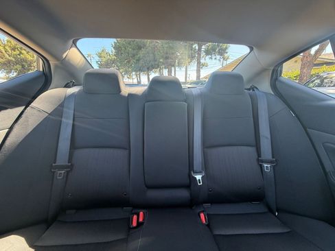 Used 2025 Nissan Altima 2.5 SV image 35