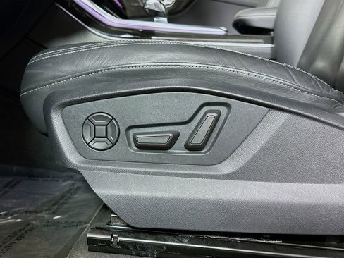 Used 2019 Audi Q8 Premium Plus image 23