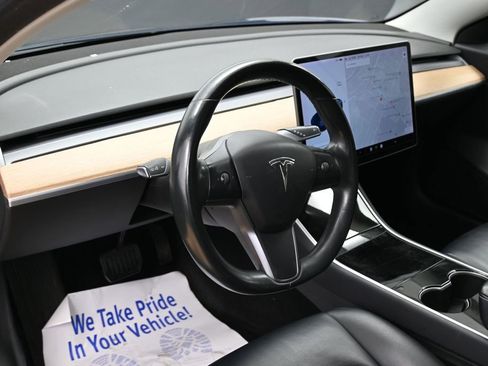 Used 2018 Tesla Model 3 Long Range RWD image 15