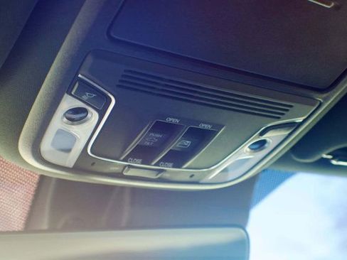 Used 2022 Honda Ridgeline Black Edition image 35