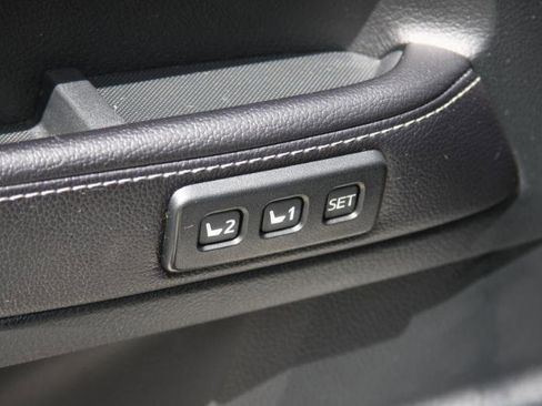 Used 2016 Toyota 4Runner Limited AWD/4WD image 39