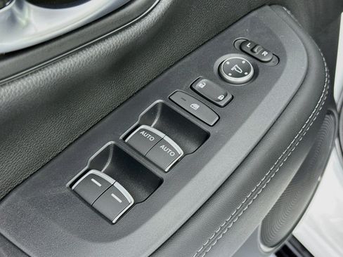New 2027 Honda HR-V EX-L image 17